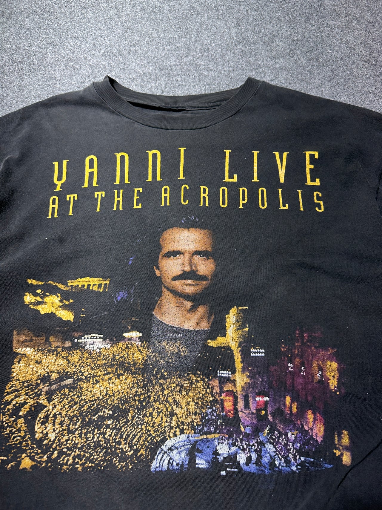 90 Yanni single stitch tee (M)