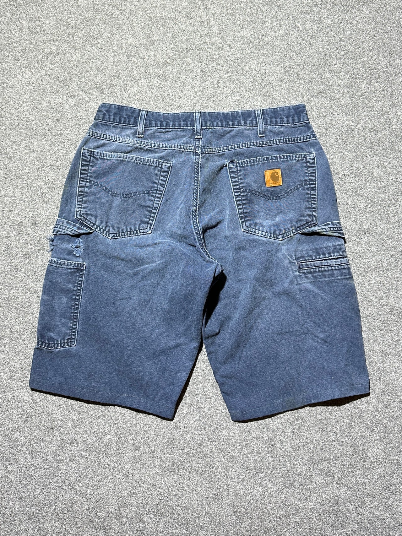 90s carhartt carpenter shorts (33)