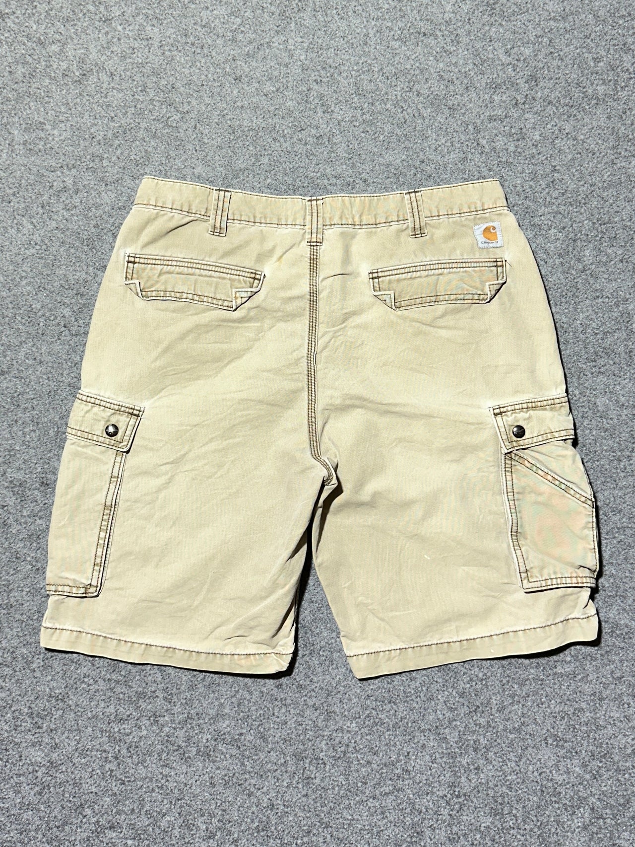 Carhartt cargo shorts (36)