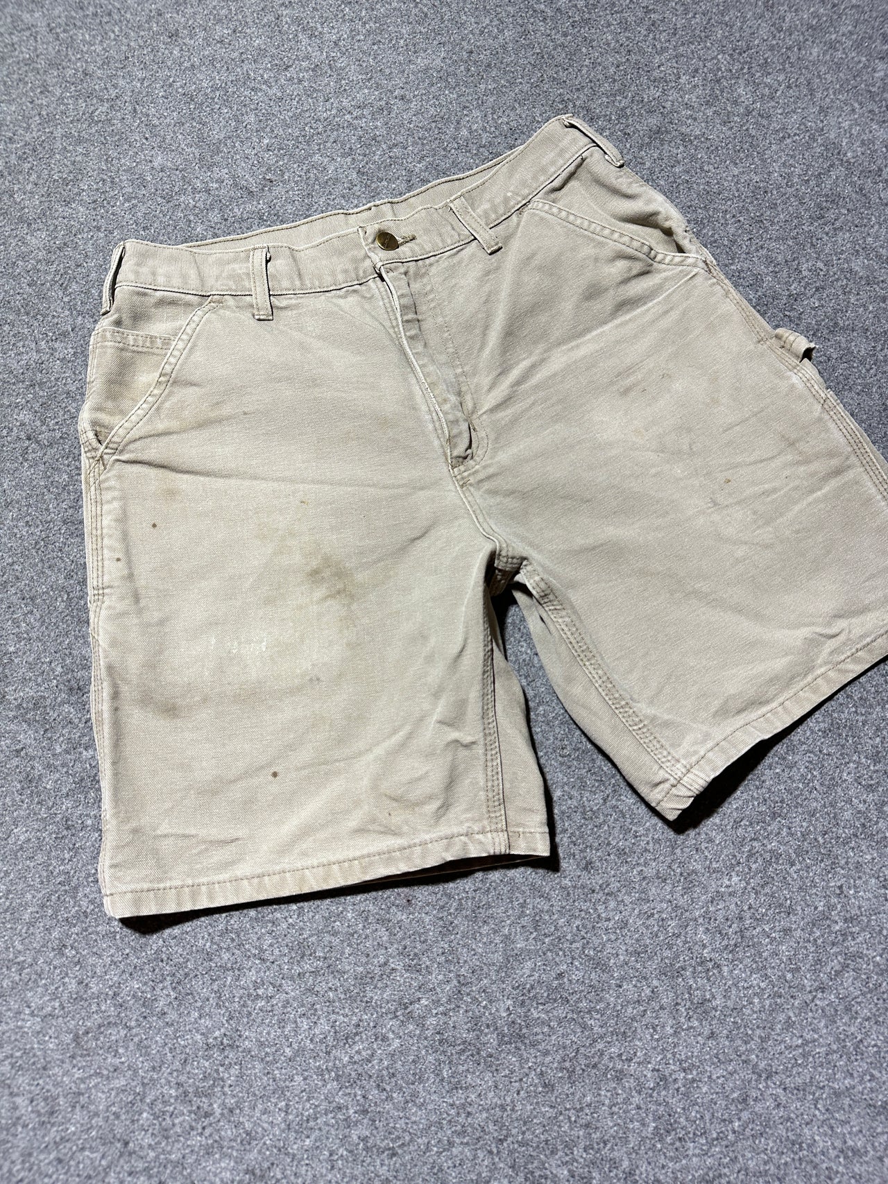 90s carhartt carpenter shorts (32)