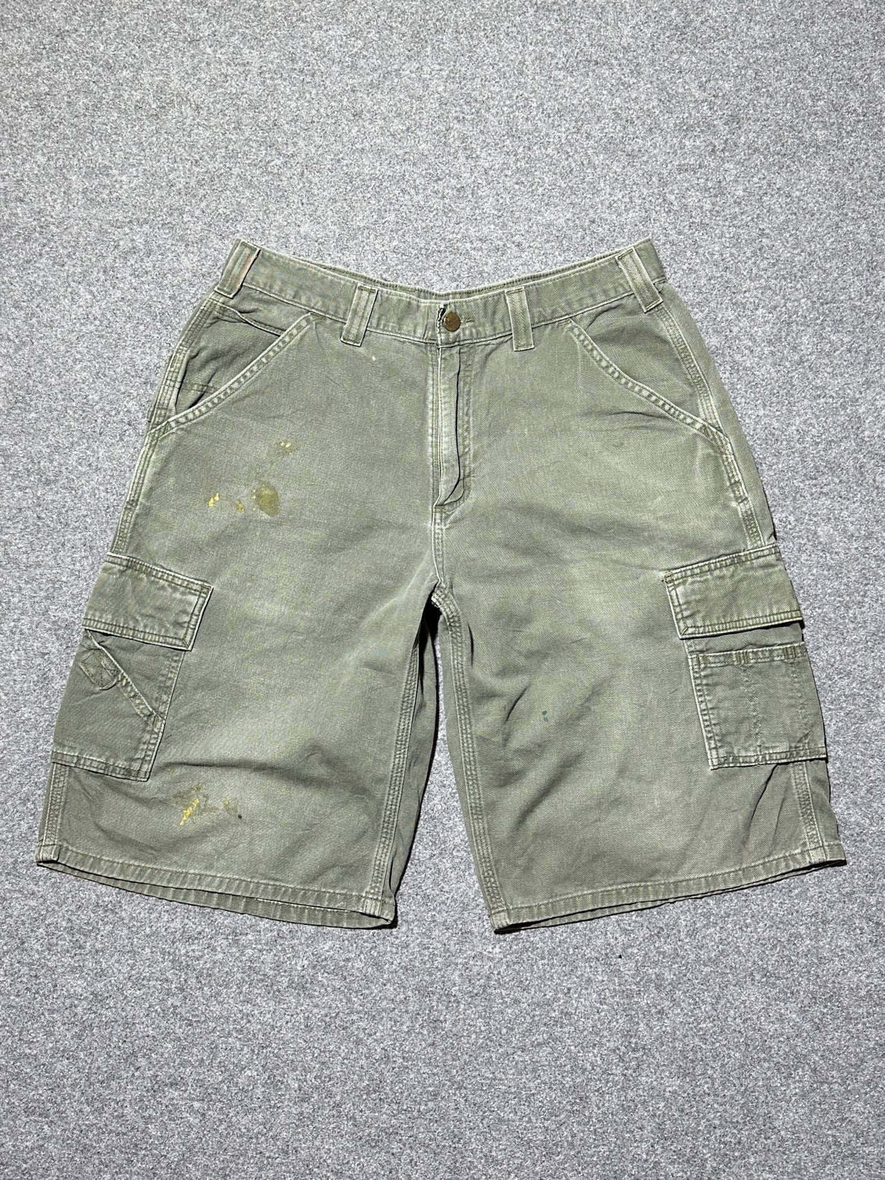 Carhartt cargo shorts (32)