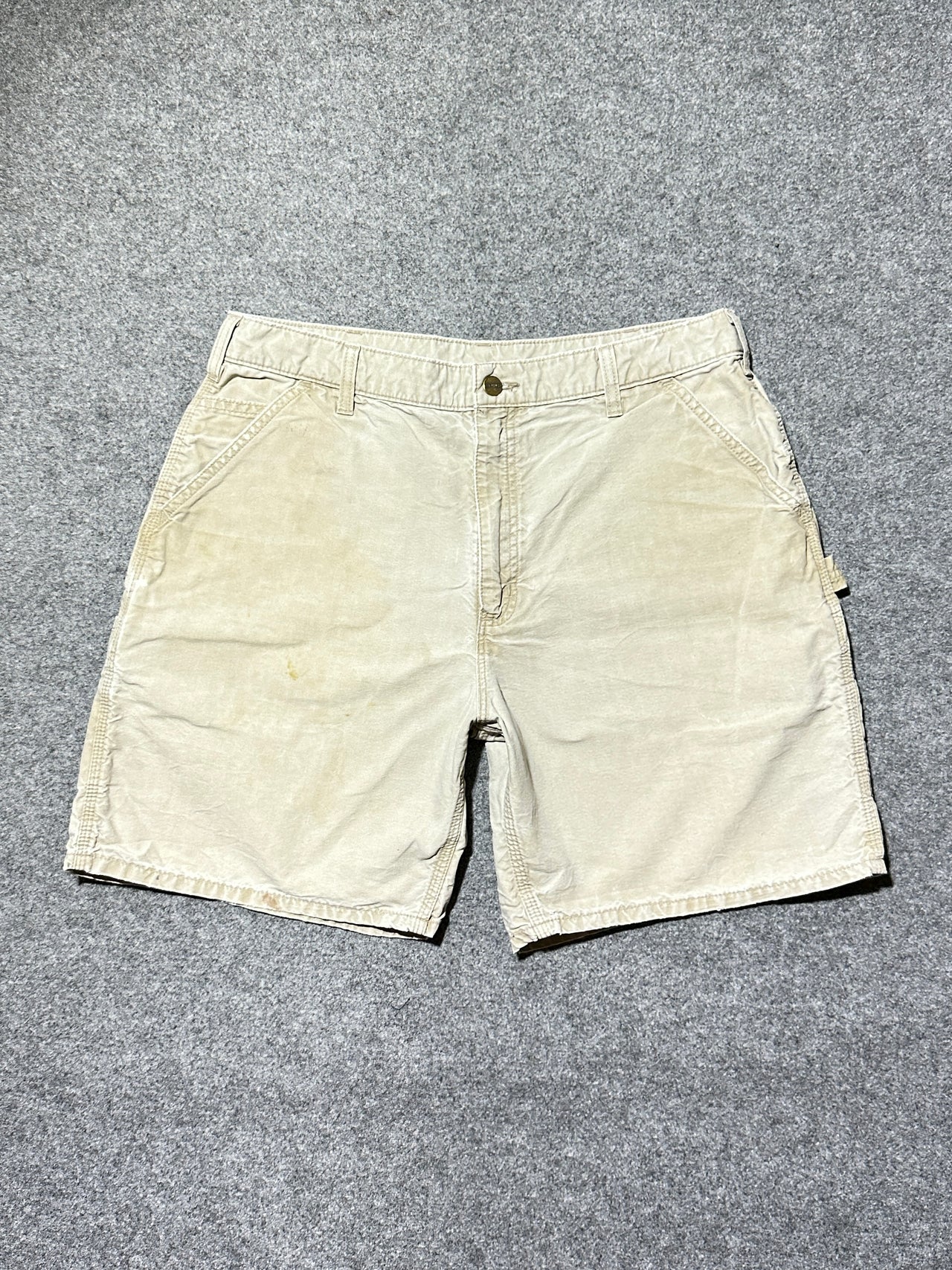90s carhartt carpenter shorts (36)