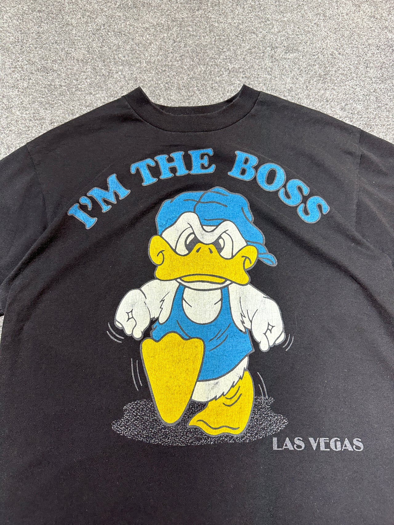 90s “I’m the boss” tee (M)