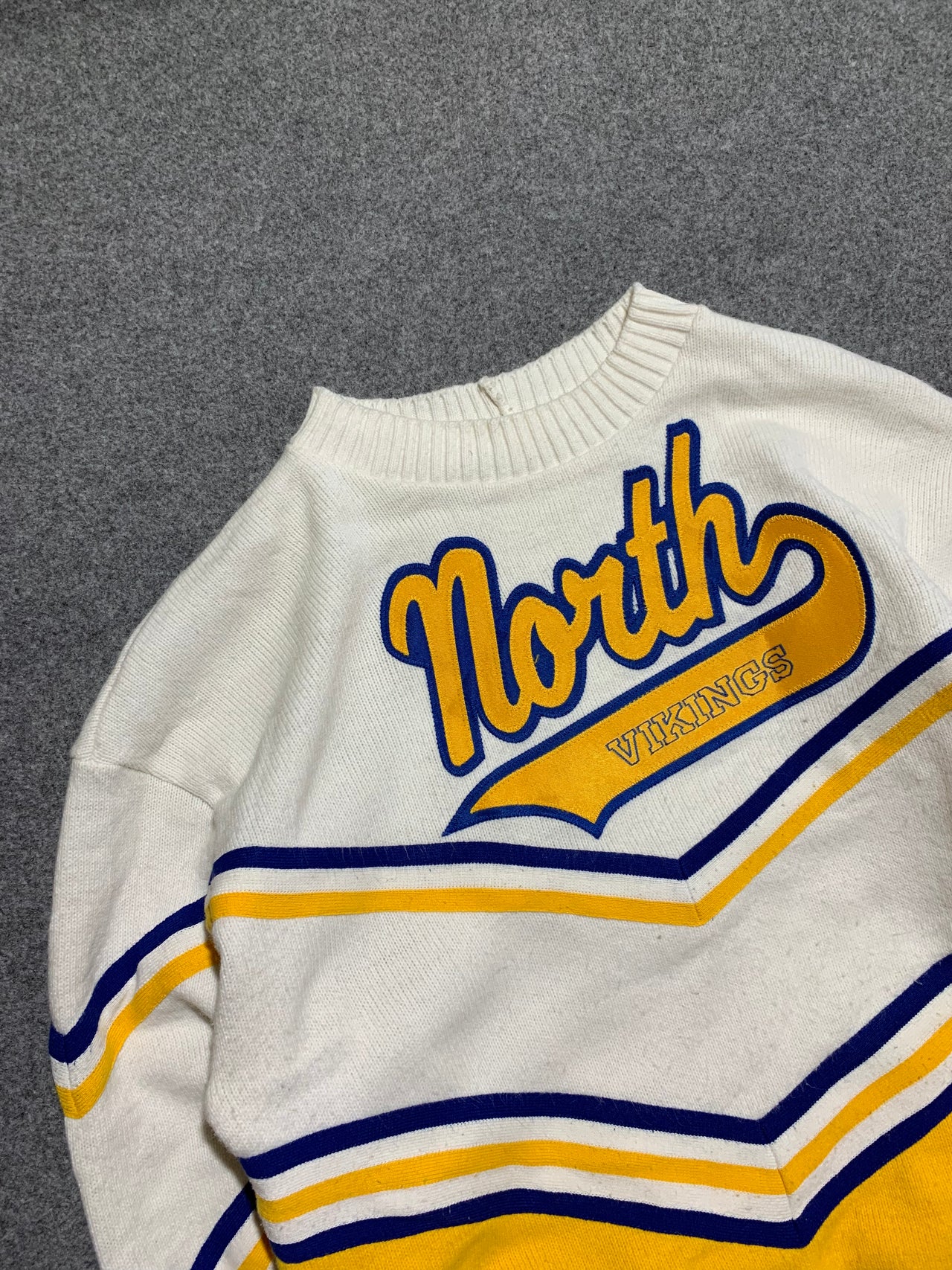 “North Vikings” cheerleader knit (M)
