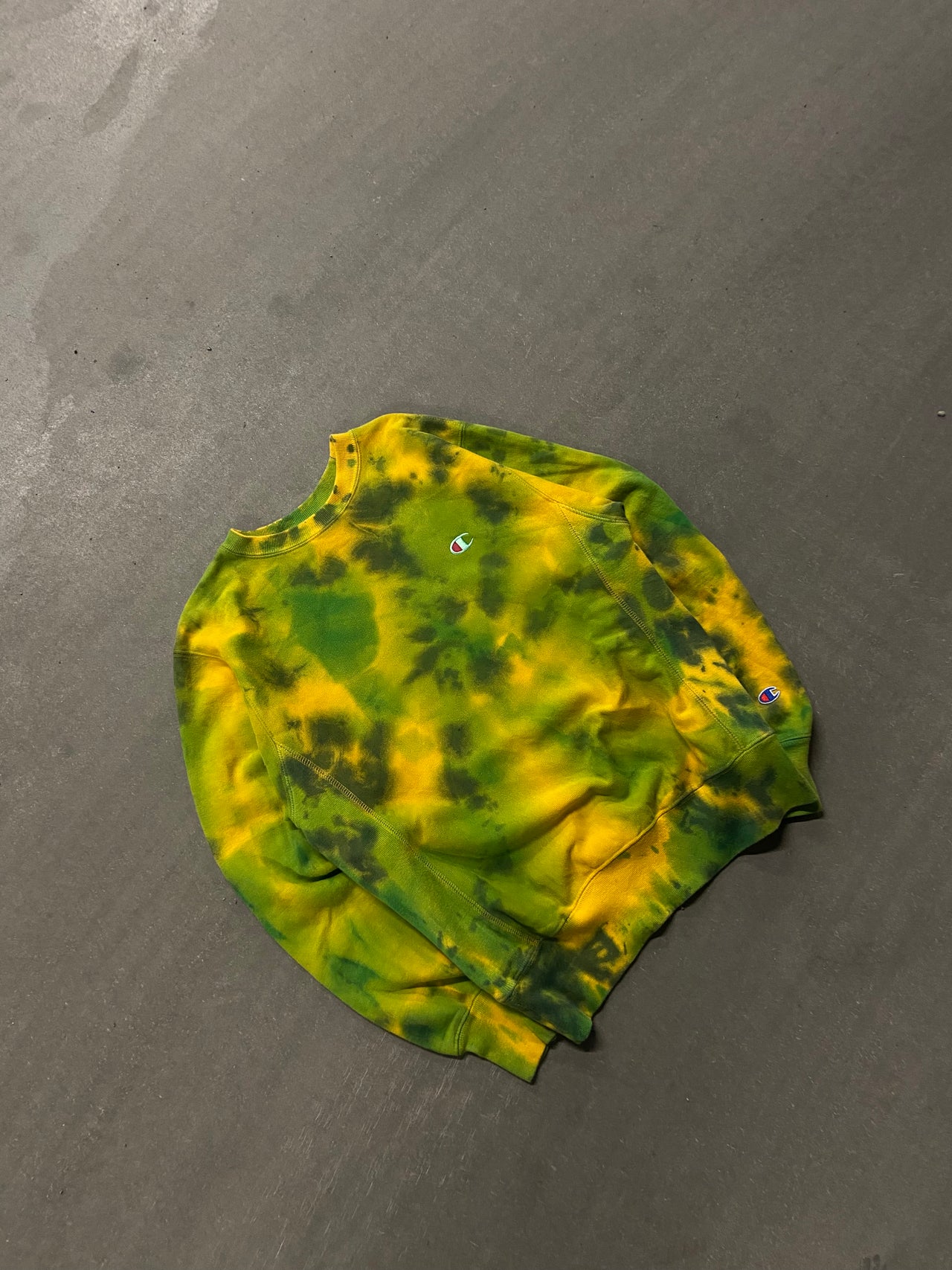 90s champion reverse weave tie-dye crewneck (S)