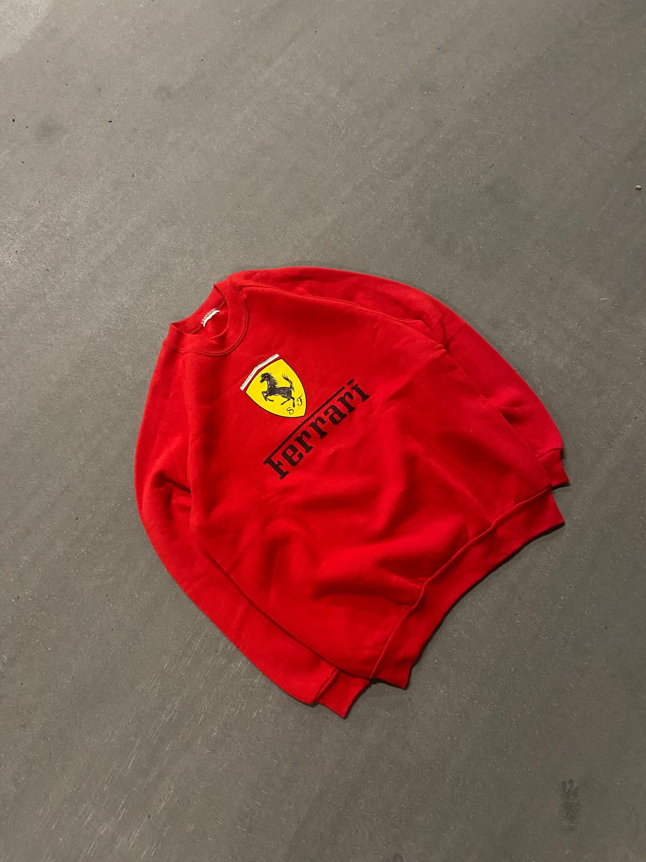 90s Ferrari raglan crewneck (S)
