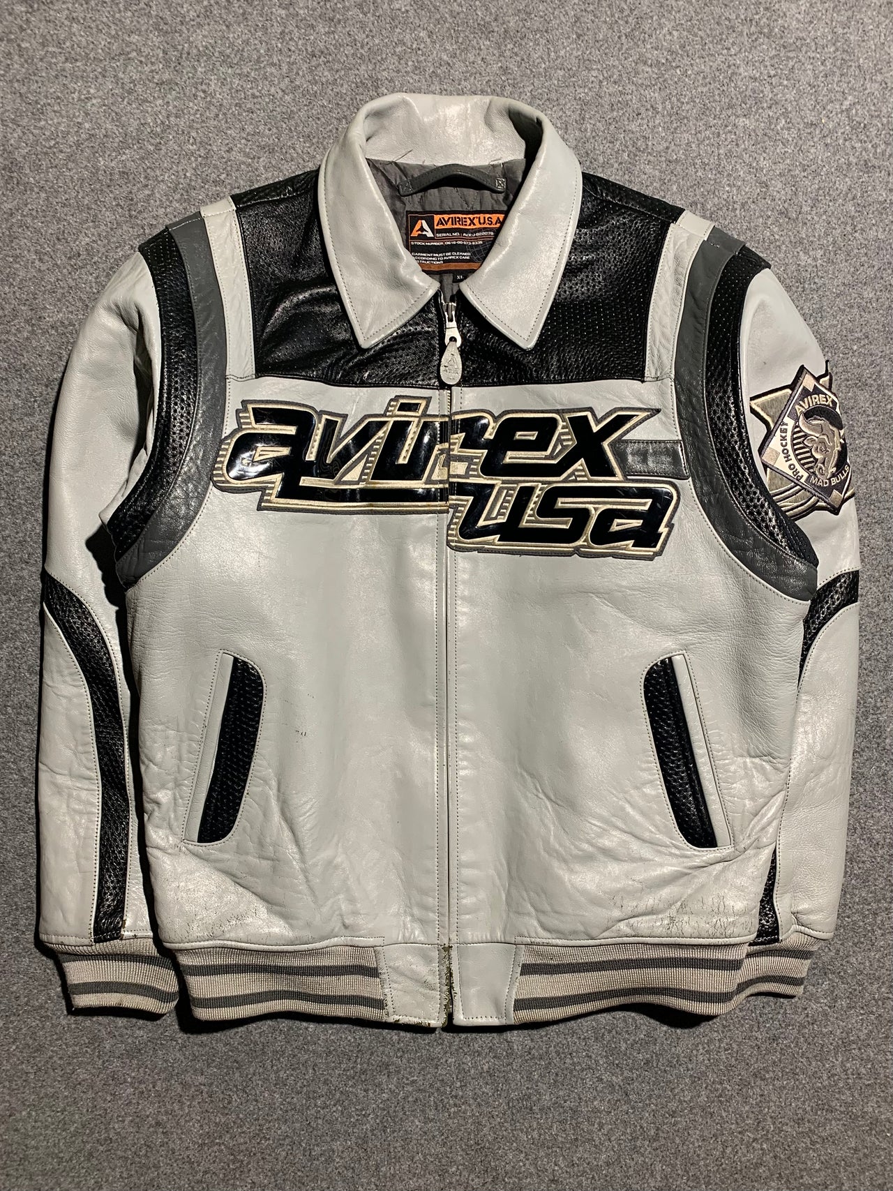 Avirex full Leather Jacket - Pro Hockey Mad Bulls (XL)