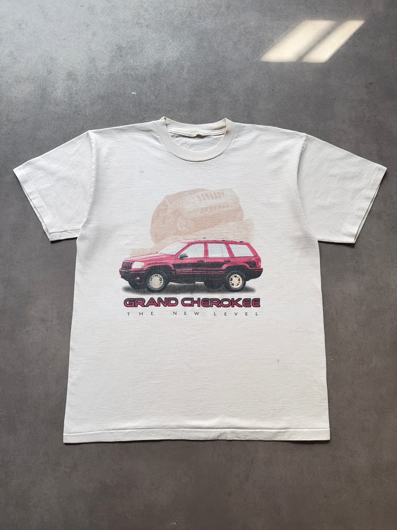 1990s Jeep Cherokee faded tee (L)