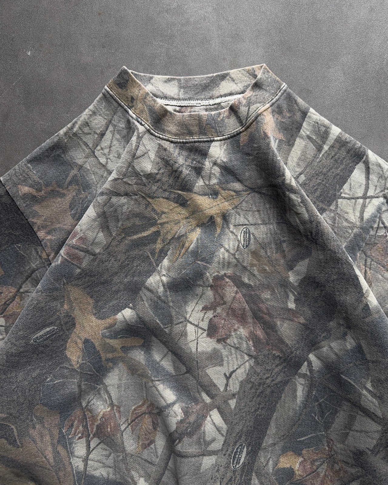 1990s Camo Faded Crewneck (M)