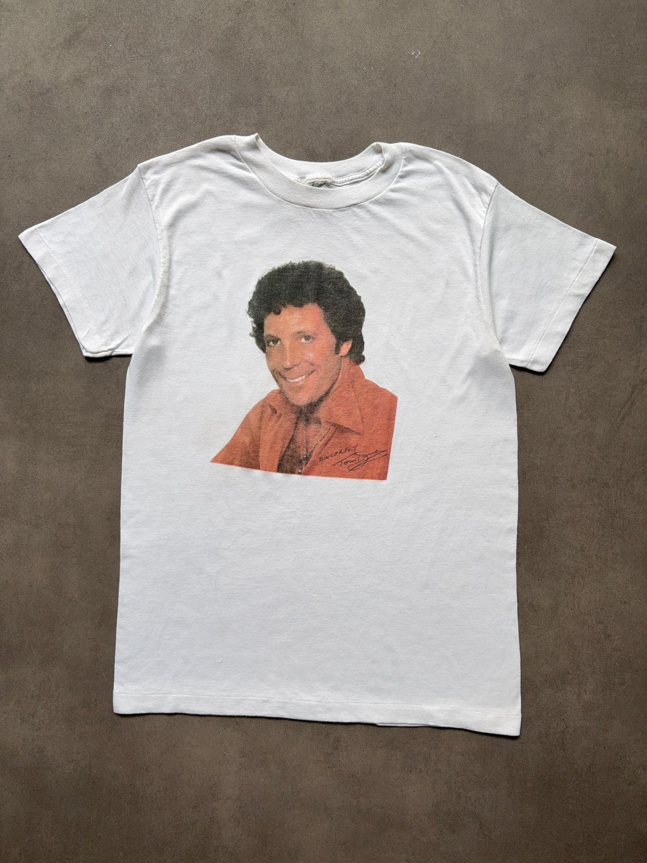 1970s Tom Jones tee (M)