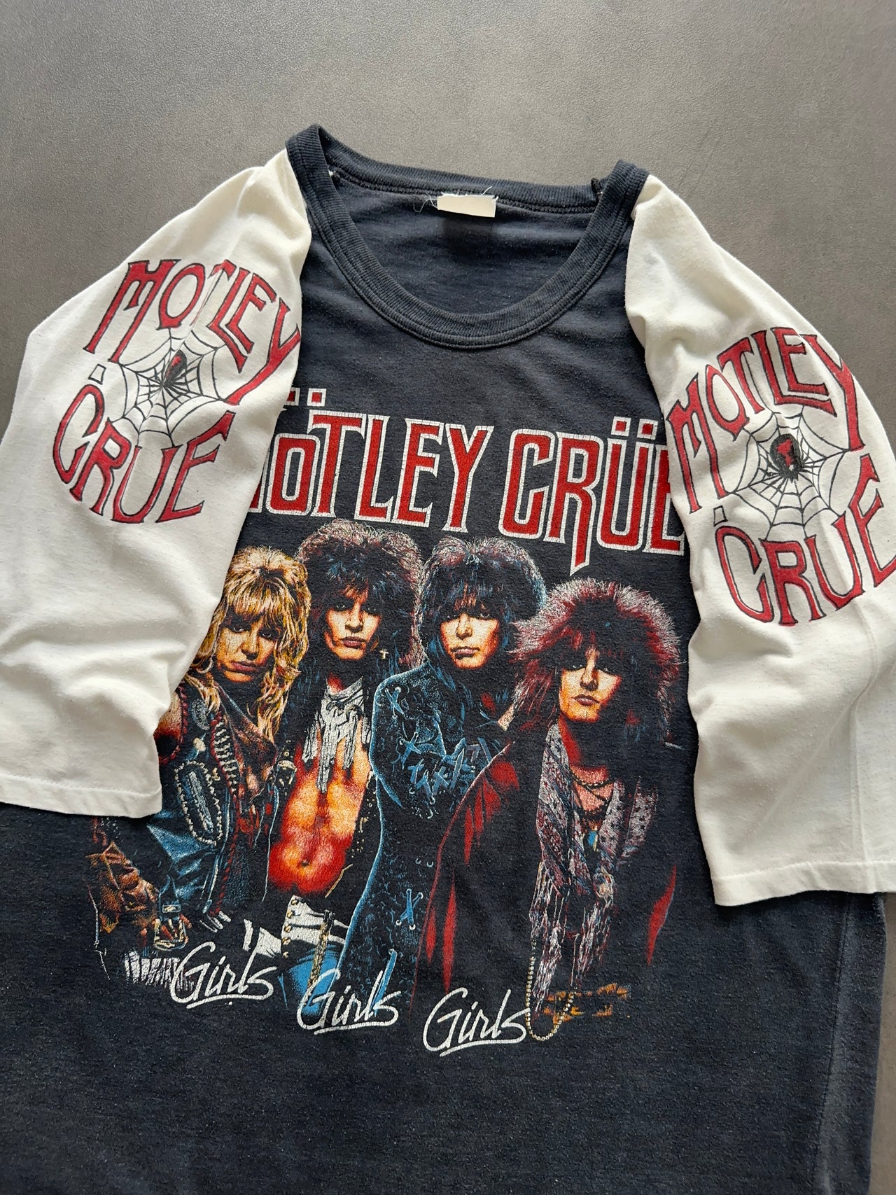 1980s Mötley Crüe “girl girl girl” faded tee (M)