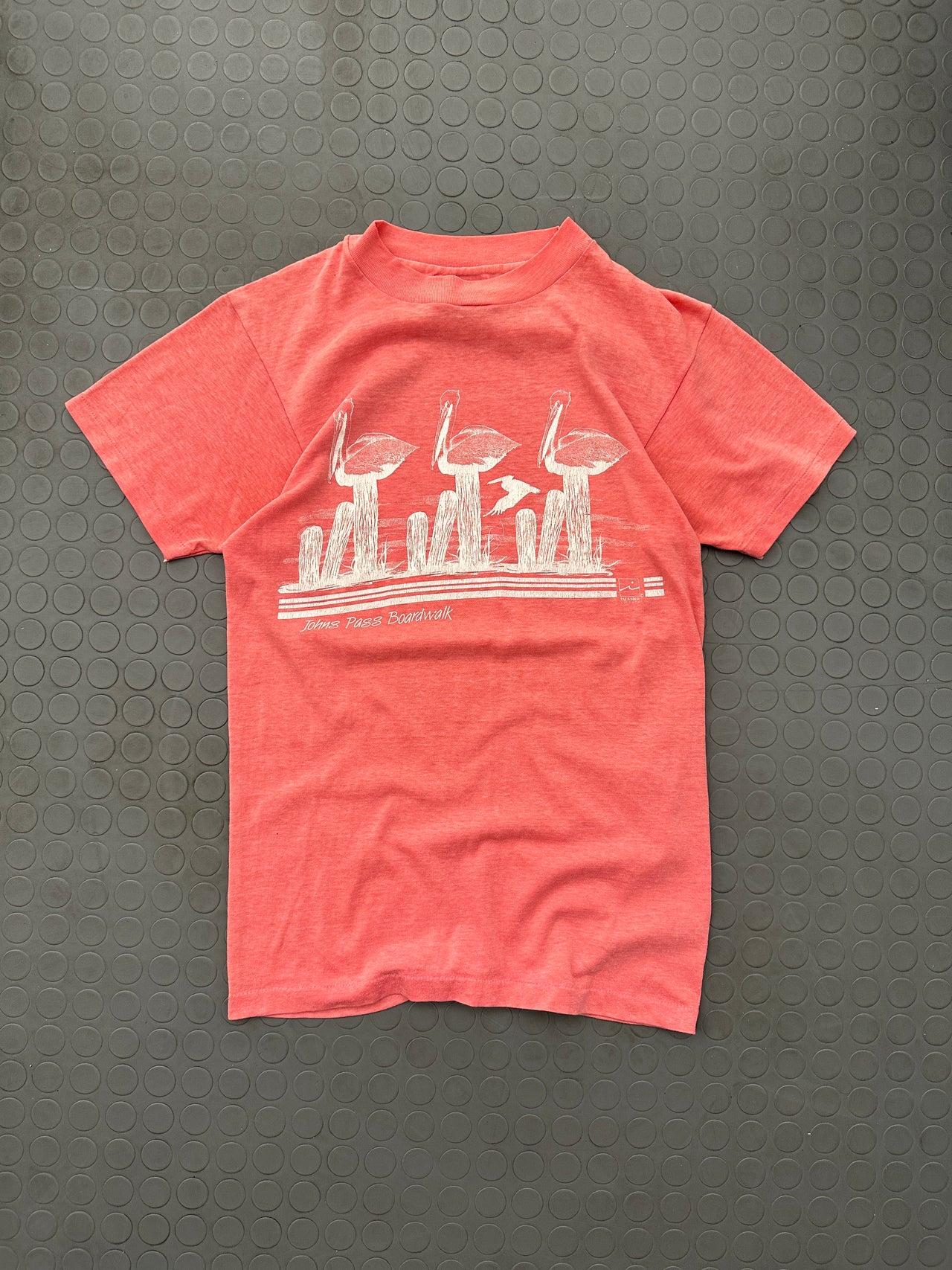 80s flamingos single stitch tee (S)