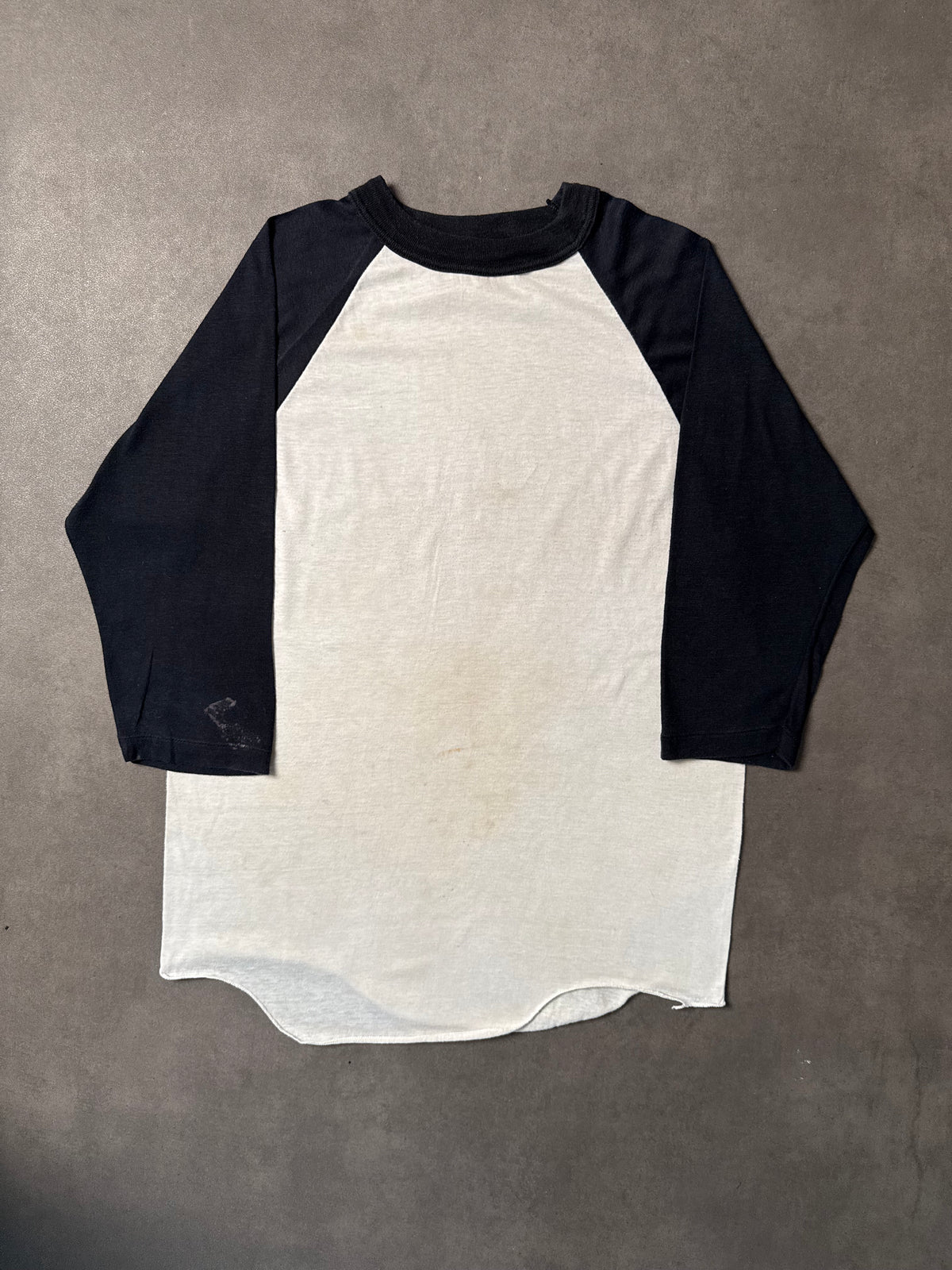1970s Raglan tee (M)