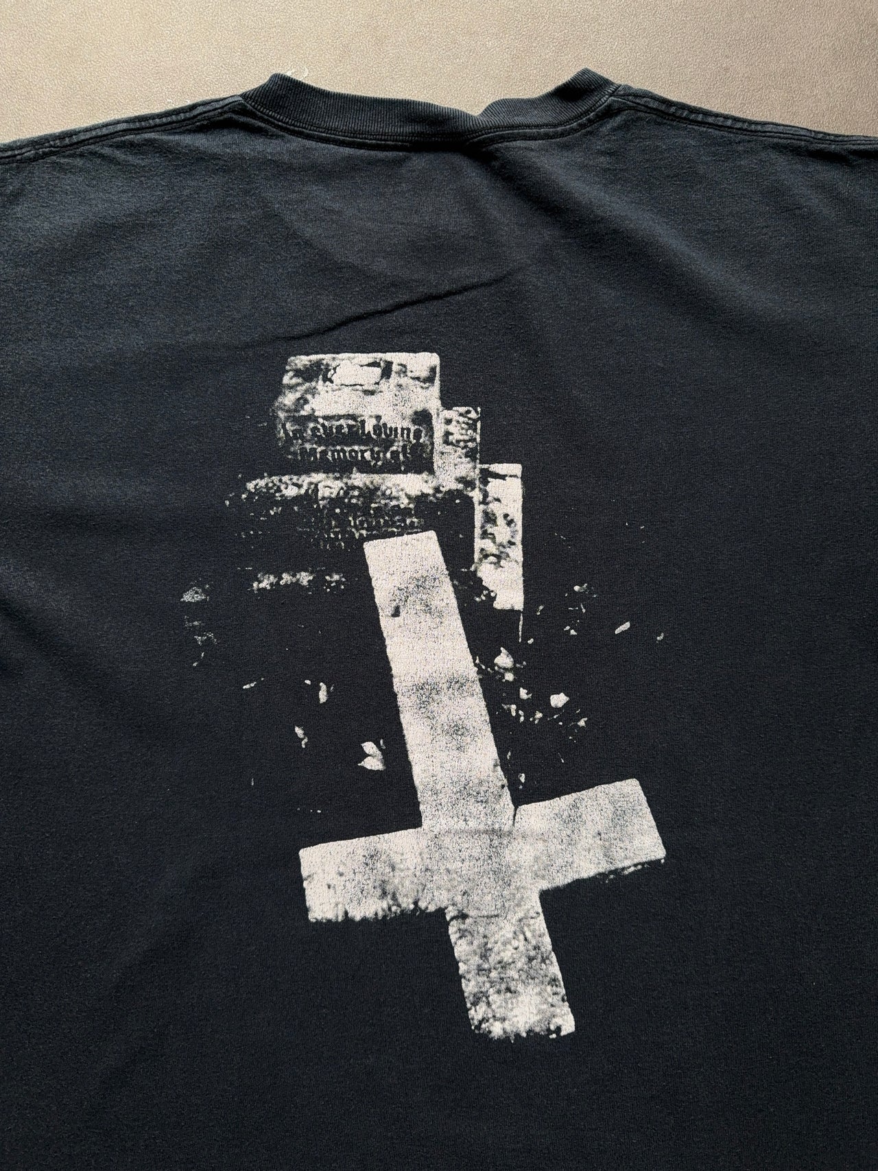 2000s Vargsang faded tee (L)