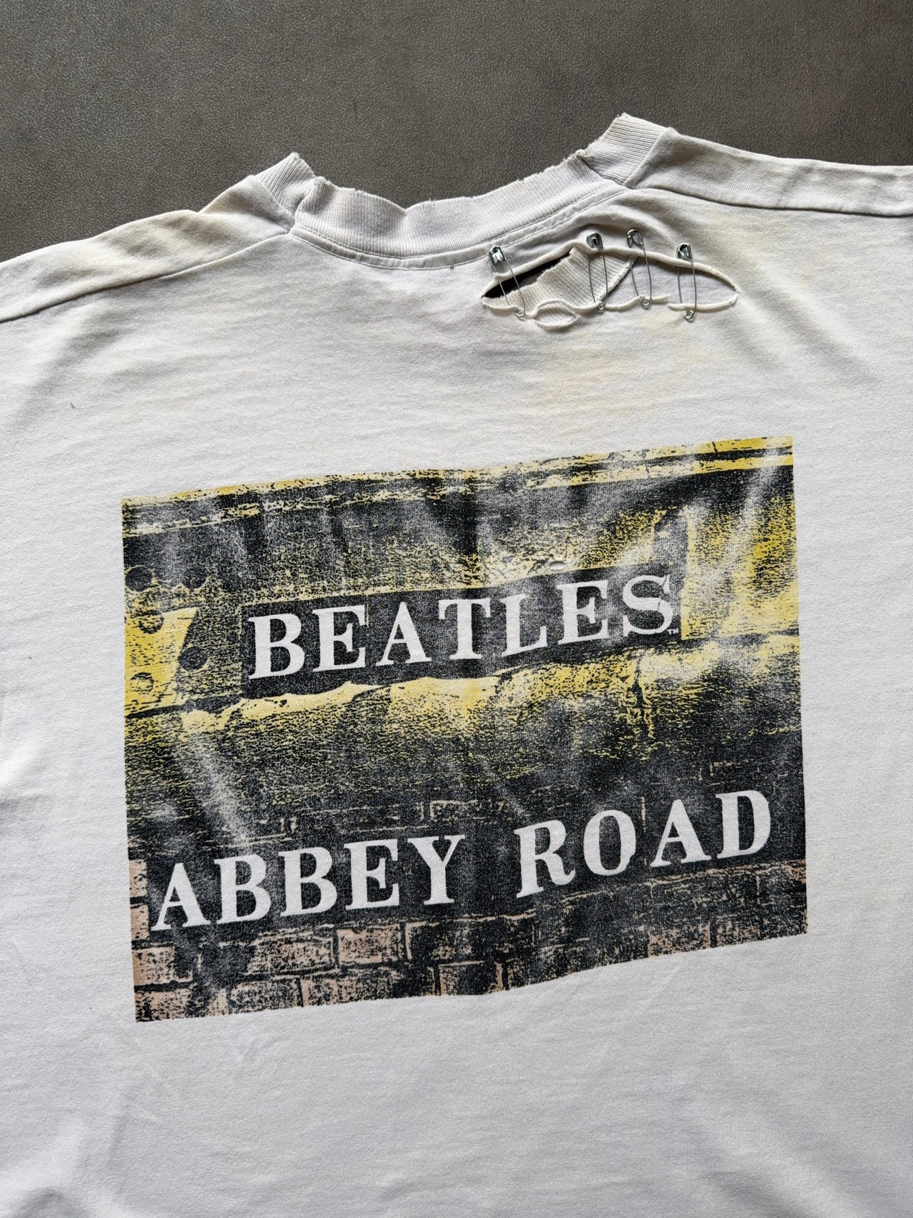1990s Beatles distressed tee (XL)