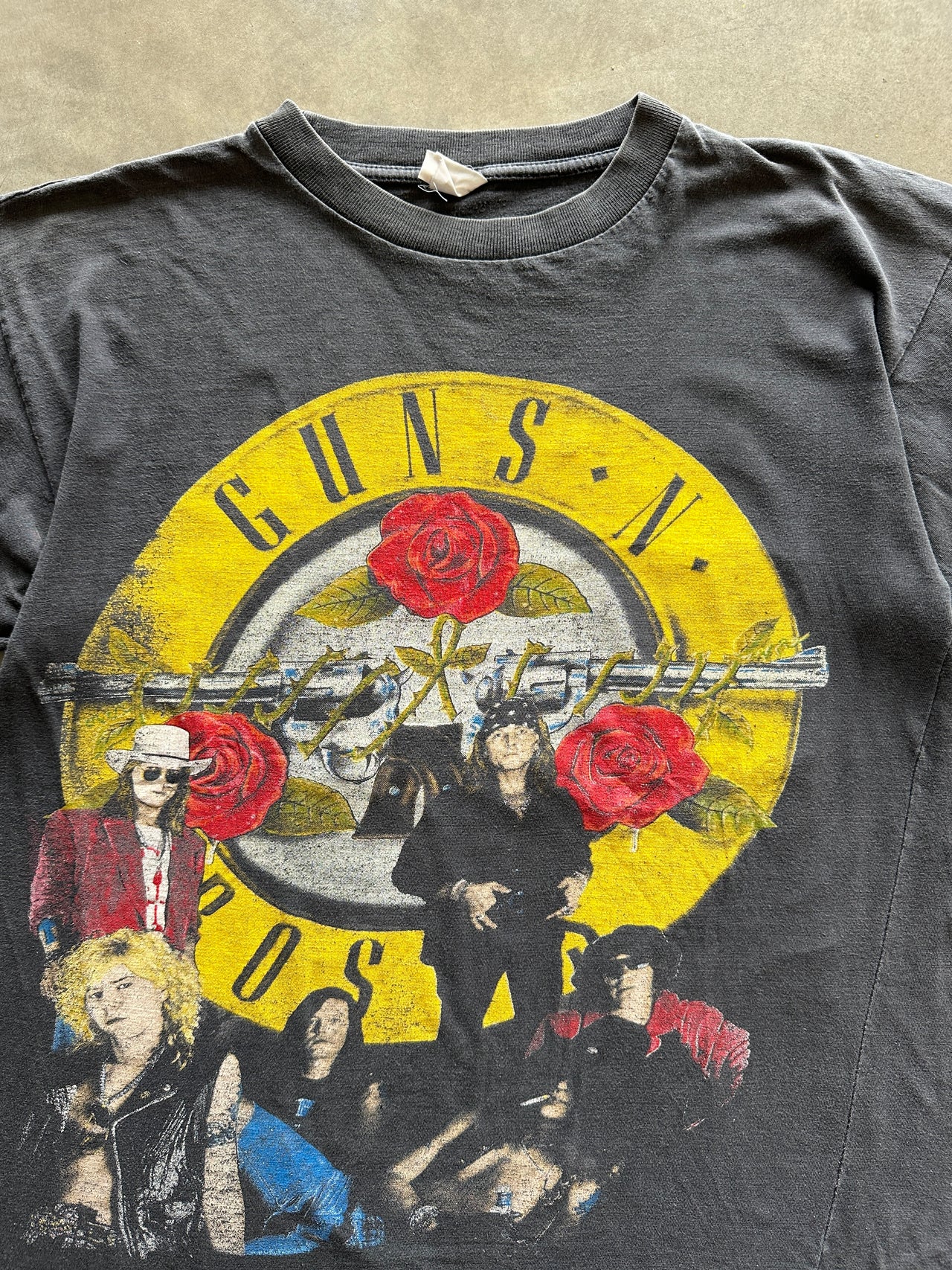 1990s Guns N' Roses "Use Your Illusion" tee (M)