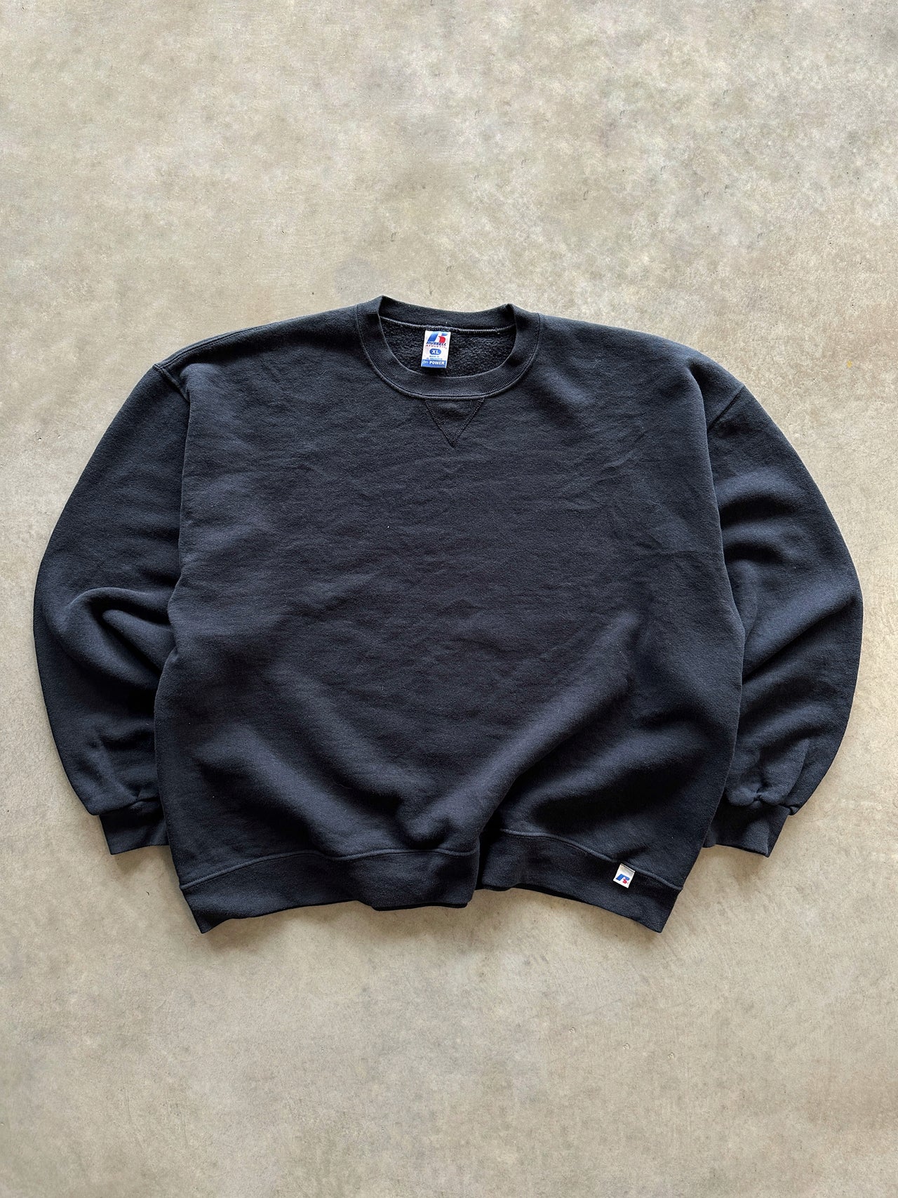 2000s Russell Athletic crewneck (XL)