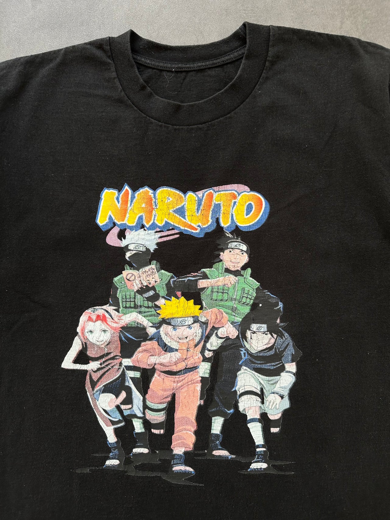 2000s naruto tee (M)