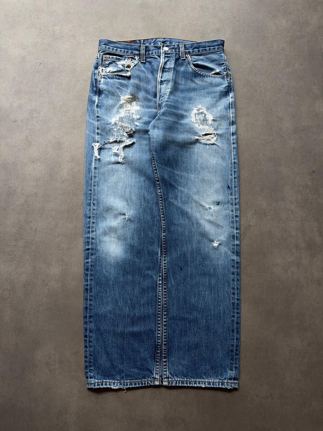 1990s distressed Levi’s 501 W34 L32