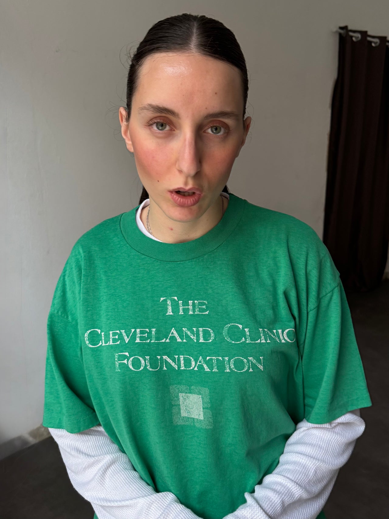 1990s Cleveland Clinic faded tee (L)