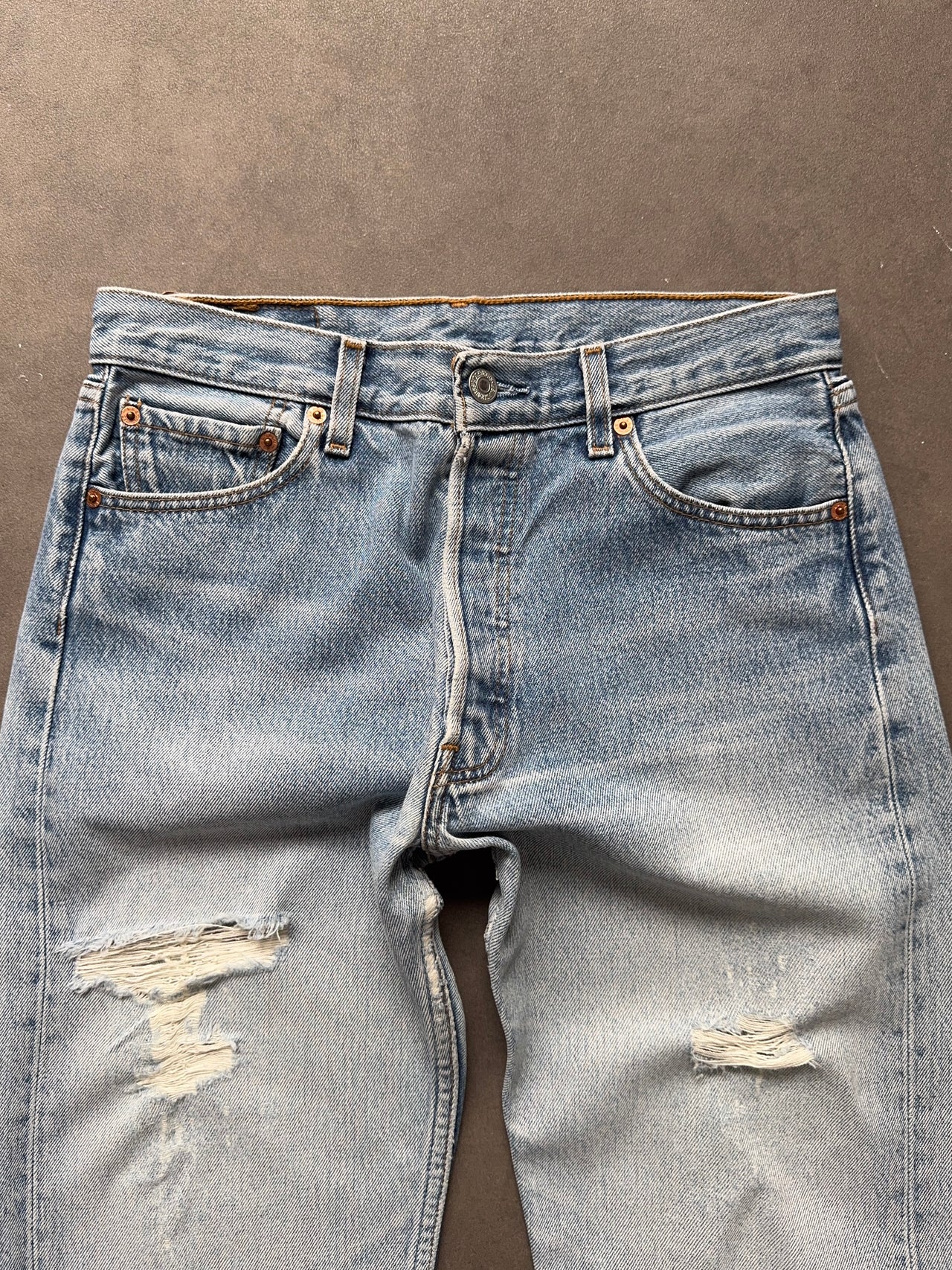 1990s Levi’s 501 faded W30 L32