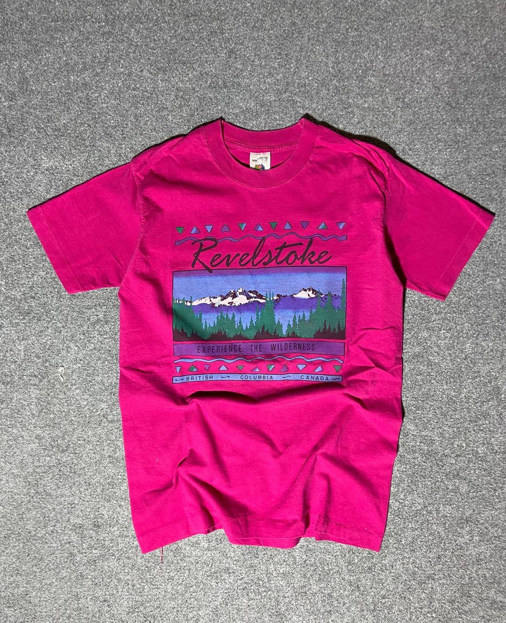 90s single stitch graphic tee (M)