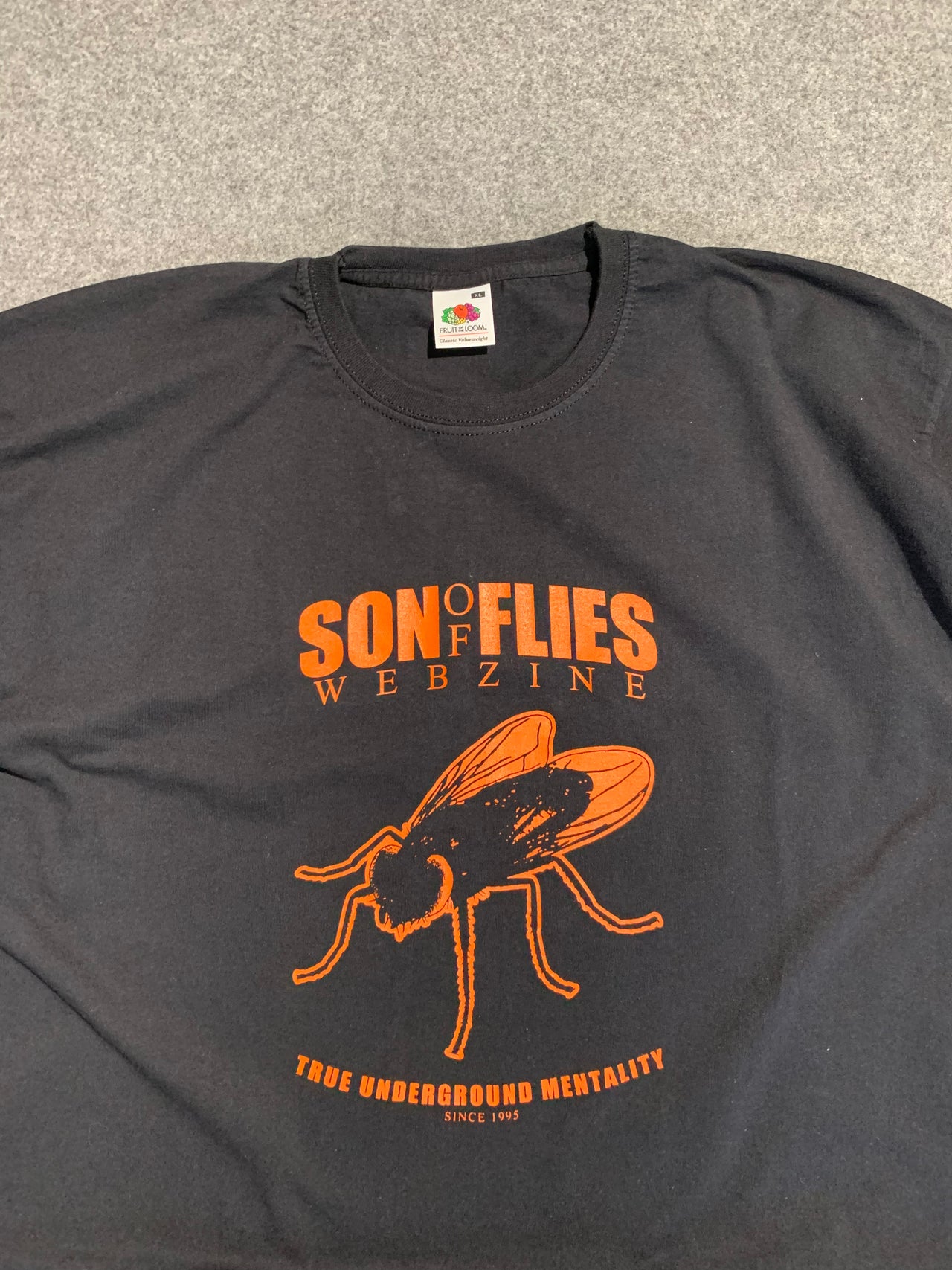 SON OF FLIES GRAPHIC TEE