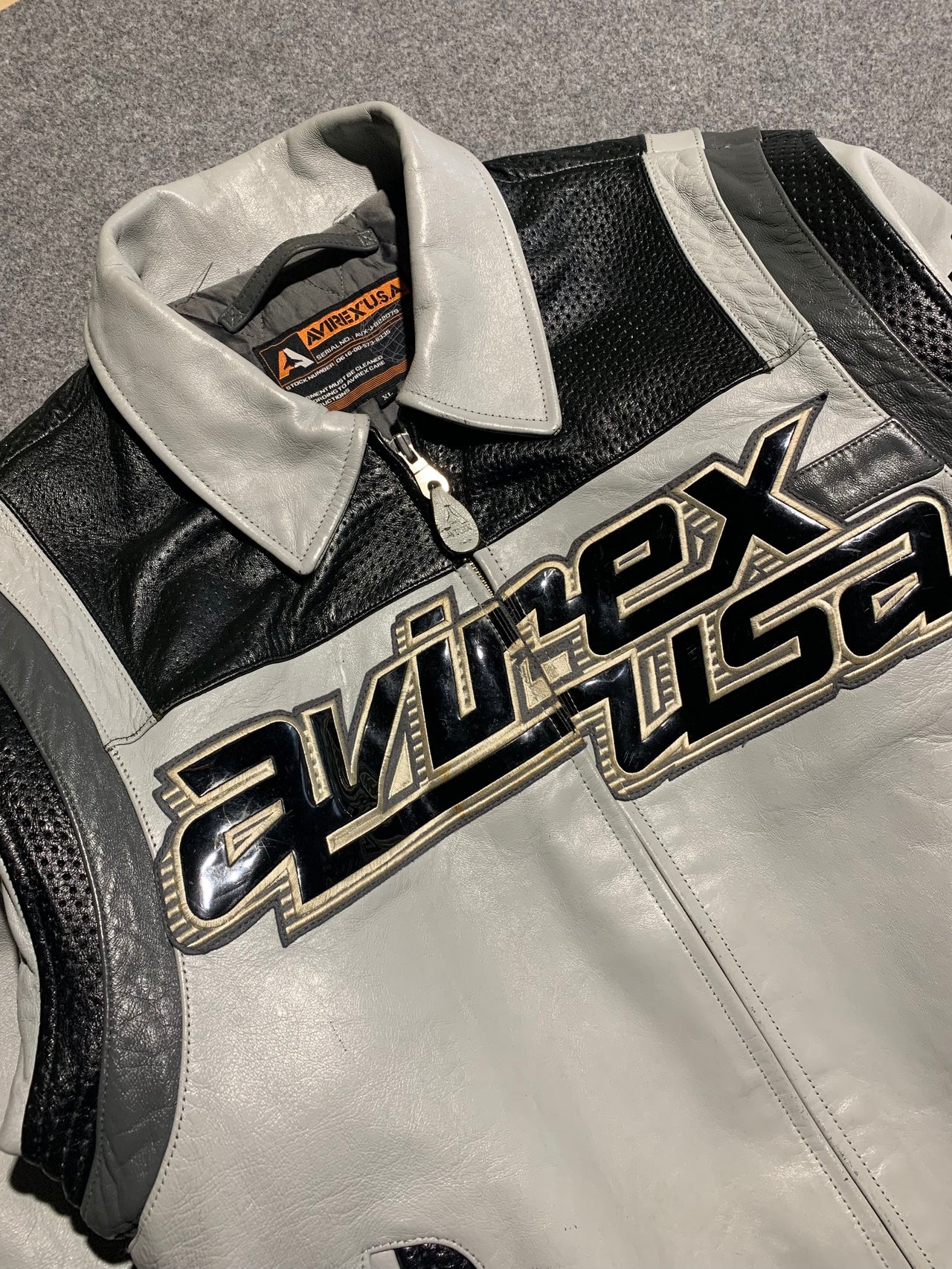Avirex full Leather Jacket - Pro Hockey Mad Bulls (XL)